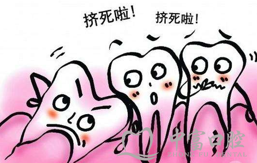 同样是做牙齿矫正, 为什么我要拔牙!